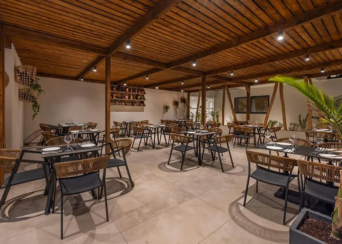 Blu Lifestyle Boutique & 5*